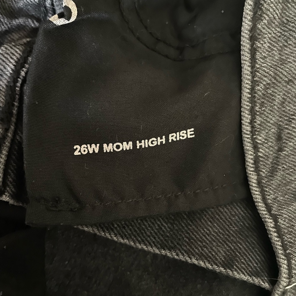 BDG Ripped Mom High Rise Jeans - Picture 5 of 5